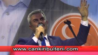 Hakkı Yalçından Gövde Gösterisi Resimi