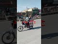 people who don't want to cross #islamabad #automobile #lifeisbutadream #bahriatown #pindi #people