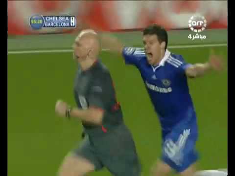 Michael Ballack vs Referee Tom Henning Övrebö Causa Polémica