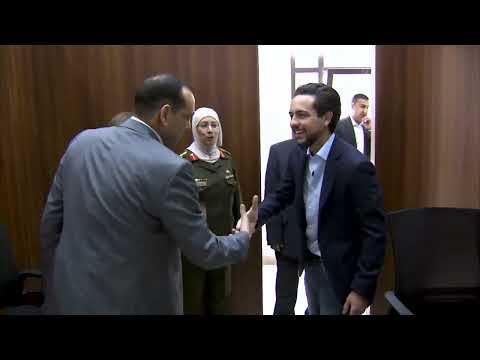 سمو ولي العهد الامير الحسين بن عبدالله يزور مكتب خدمة الجمهور بالديوان الملكي العامر