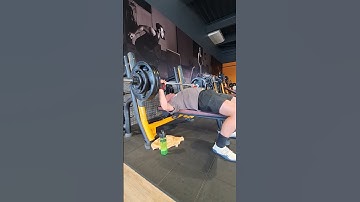 Week 3 : Comp bench 1x112,5kg RPE 8,5 top set