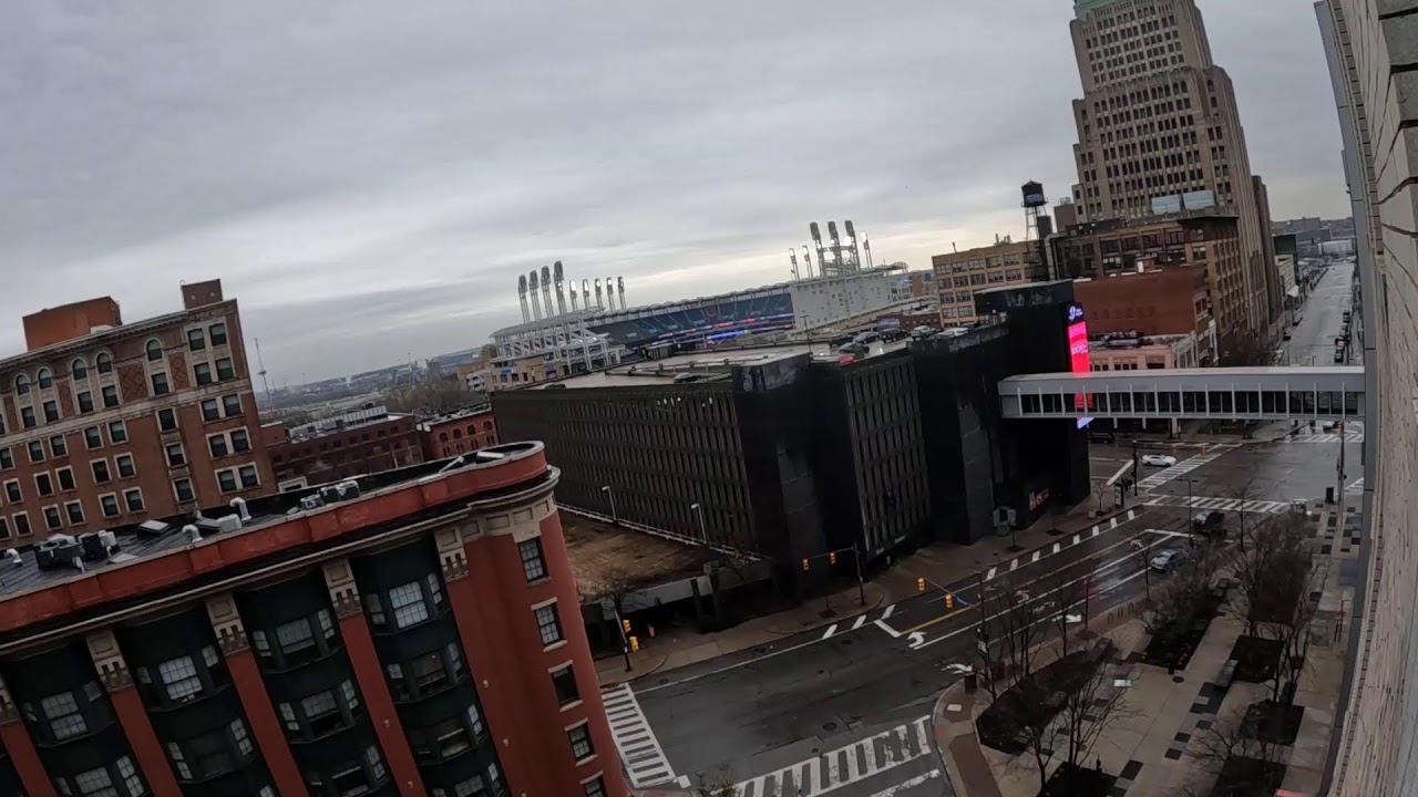 LIVE: Severe Weather in Cleveland – Heavy Rain, Flood Warnings & Daytime Darkness 🌧️⚠️