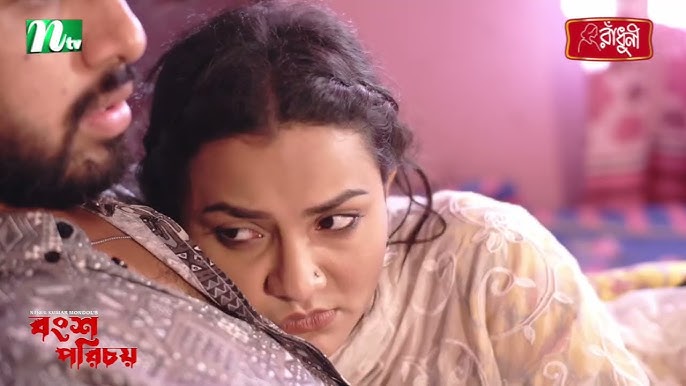 Moskvada bir erkak jinsiy aloqa uchun erkak qidirmoqda.