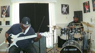 Video thumbnail of "Robert Harper - Strawberry Letter 23 - Brothers Johnson (Bass Cover)."