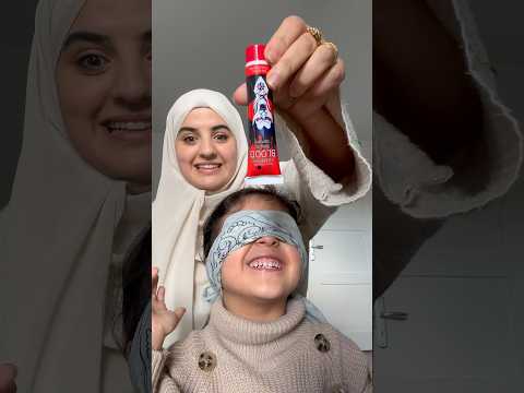مقلب الدم في لونا صدقت انها مجروحه Prank