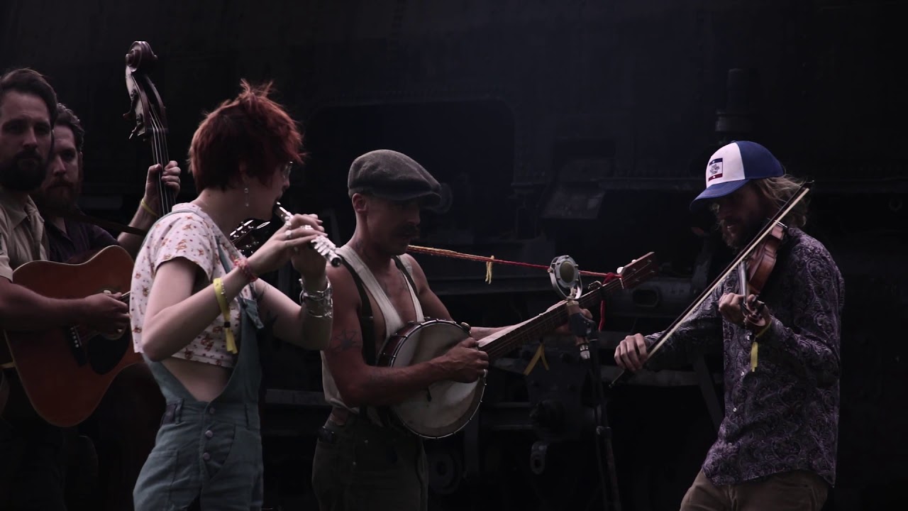 Bold Jack Donahue (Live in the Dorrigo Trainyard) YouTube