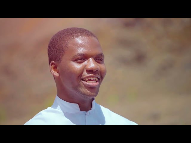 Nitume (Official Video)- Kwaya Ya Roho Mtakatifu Seminari Kuu Njiro - Arusha. class=