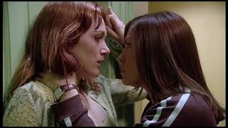 Girls first kiss - Bad Girls | kiss scene