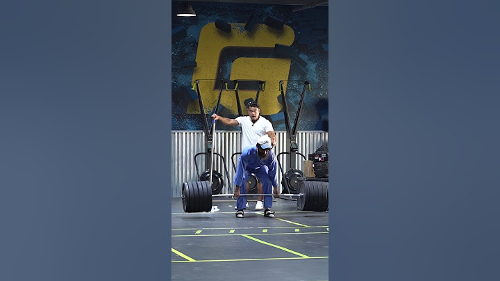 ELITE Powerlifter ANATOLY Pretends to be CLEANER in GYM #anatoly #fitness #gym