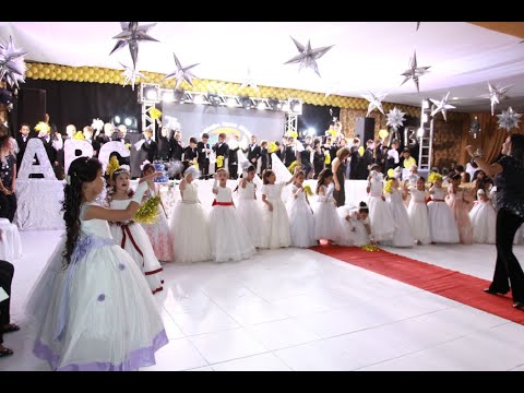 Vídeo: Como Costurar Um Vestido Para O Baile De Formatura No Jardim De Infância