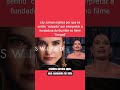 Lily James explica por que se sentiu “culpada” por interpretar a fundadora do Bumble “Swiped"