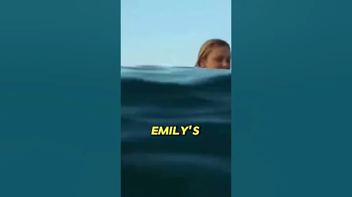 Terrifying Encounter: Bull Shark Attacks Girl on Bodyboard!