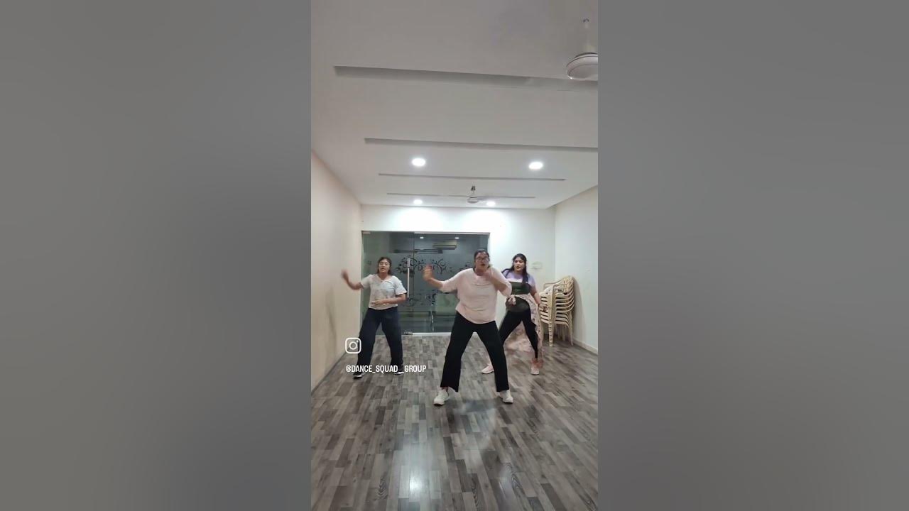 APPLE  BEAUTY "song from the movie JANATHA GARAJE #dance #jrntr #nityamenon
