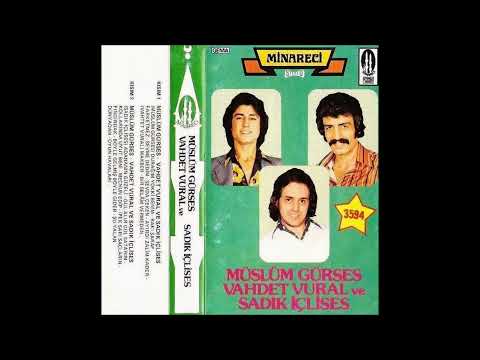 Müslüm Gürses - Rakı Şarap Farketmez (Minareci 3594)