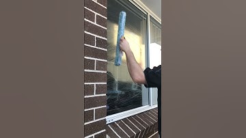 Super Satisfying Squeegee Work #squeegeelife #windowcleaning #squeegee #diy