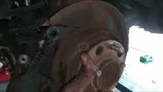 2007 jeep compass lug & nut removal