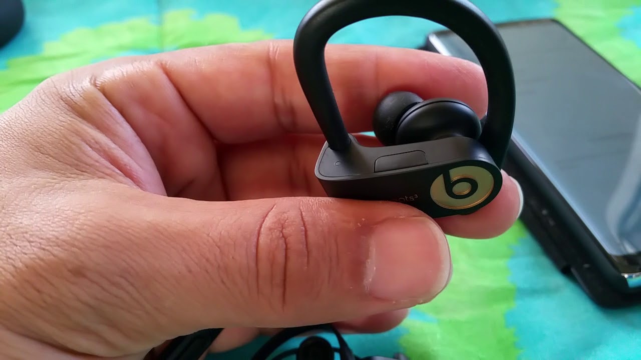 are powerbeats3 compatible with samsung