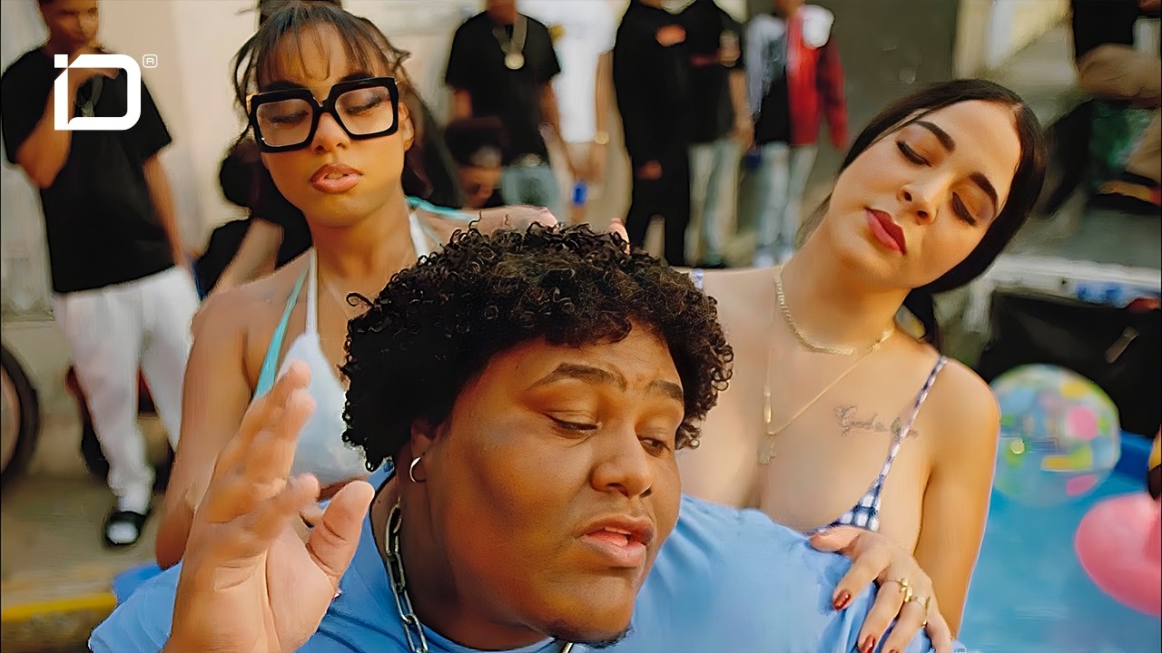 Watch BIGOBLIN - Loca (Video Oficial) | El Rey Del Sample on YouTube Watch BIGOBLIN - Loca (Video Oficial) | El Rey Del Sample on YouTube