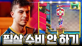 수비할 수 있는데 일부러 900 대미지 맞는 레전드 판단 이게 프로 선수지 (Adriel vs Vitor) 【클래시로얄 CRL 월드파이널 중계】