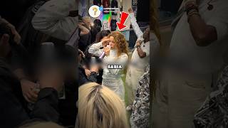 O motivo chocante do tubo de oxigênio da Shakira! #curiosidades #shakira