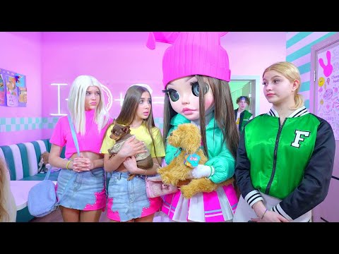 КТО ГЛАМУРНЕЙ ТОТ