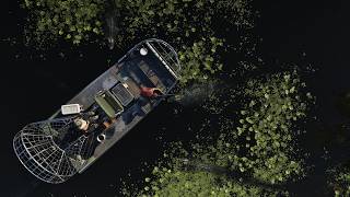 GTA 6  Florida Everglades | Airboat gliding through misty wetlands | 4K Cinematic Live Wallpaper screenshot 4