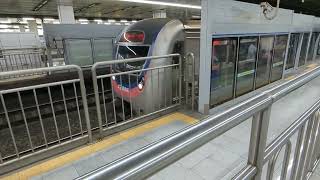 ソウル地下鉄1号線　接近放送＆発車風景