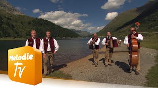 Video thumbnail of "Ensemble Osttirol - Boarisch g'jodelt (Offizielles Musikvideo)"