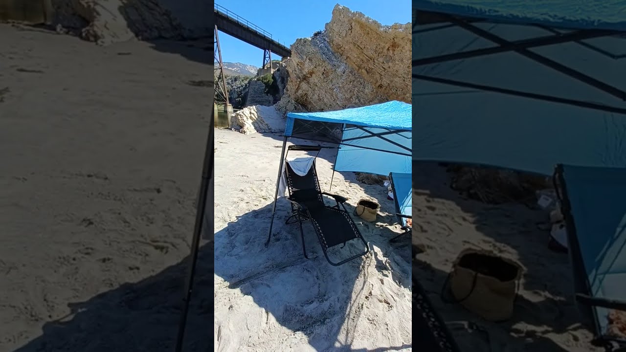 на берегу. Южная Калифорния, Гавиота Бич ( Gaviota beach), неподалёку от Санта Барбары.