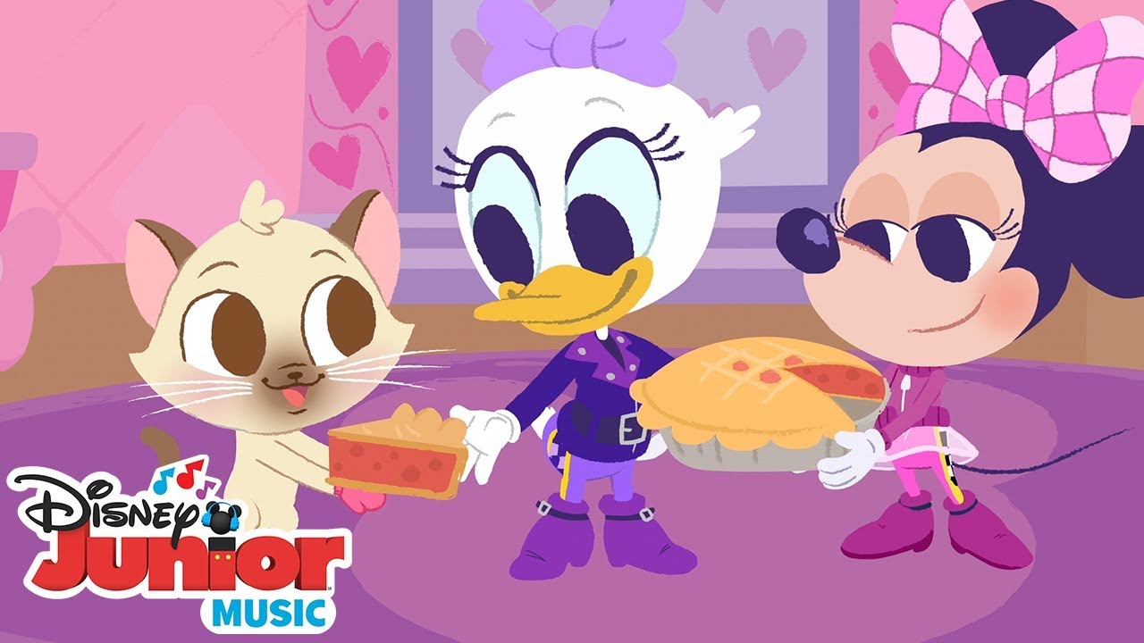 Three Little Kittens ๐ฝ๐ป๐บ | ๐ถ Disney Junior Music Nursery Rhymes | Disney Junior