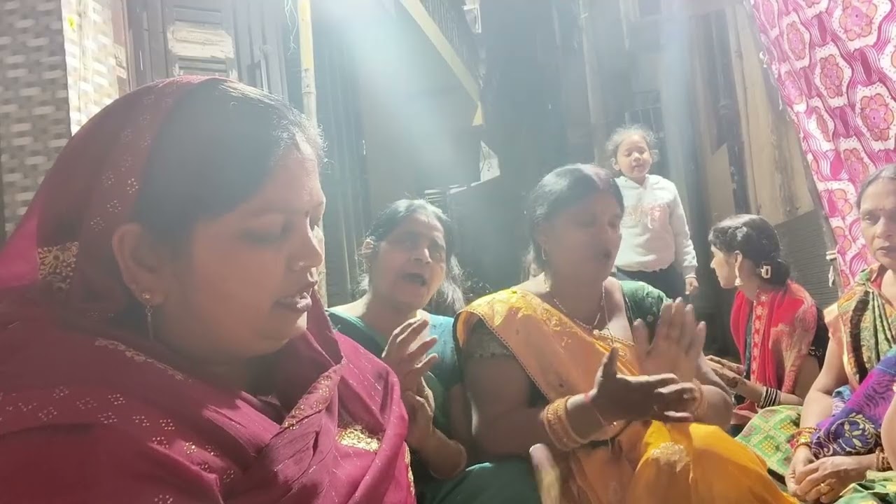 🎉 कान्हा जी का सुंदर सा भजन🌹 अपनी गाड़ी में बिठाले कान्हा मो मो य🎉 परिक्रमा दूंगी गोवर्धन के🎉🎉🎉🎉