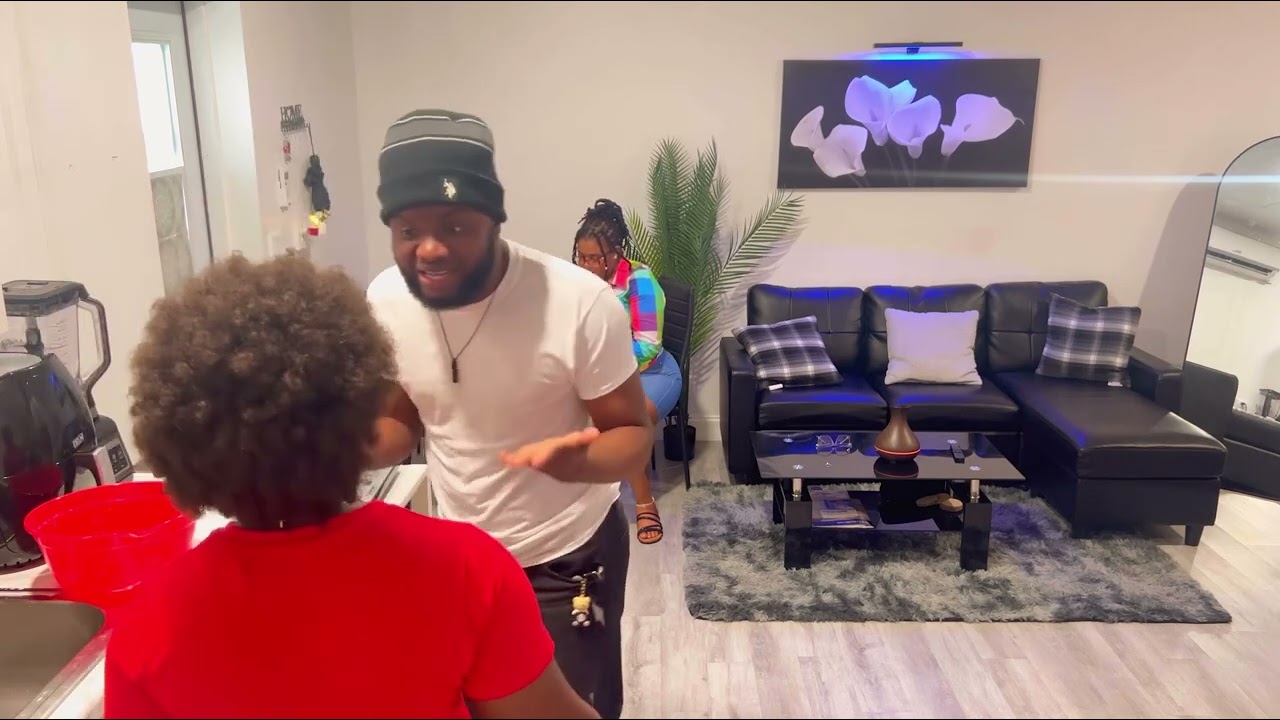 M devwale pi gwo sekrè Alexa bay Bwron