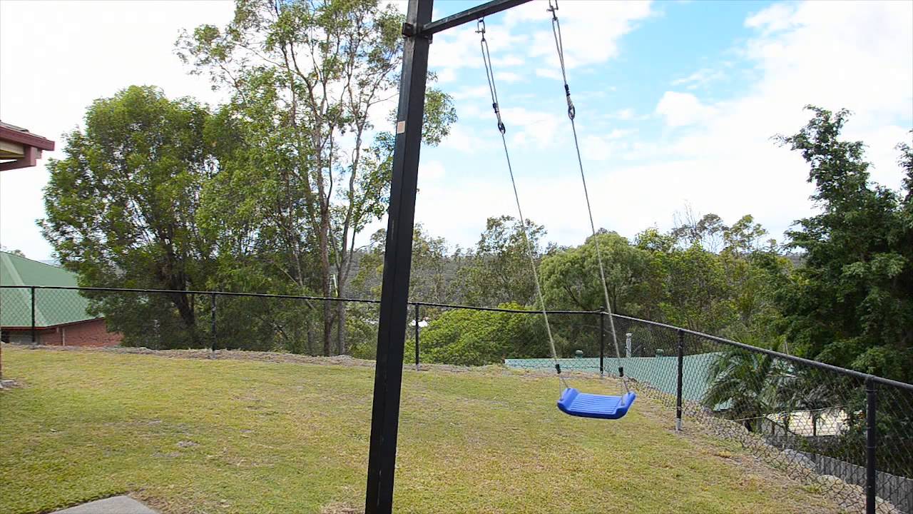 33 Crestridge Crescent, Oxenford