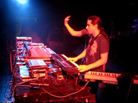 Infected Mushroom - Bust A Move (Remix) @ Tokyo - Japan 2009