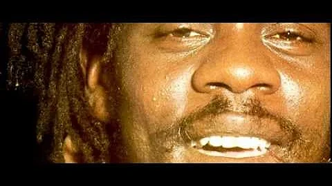 Dennis Brown - Queen Majesty