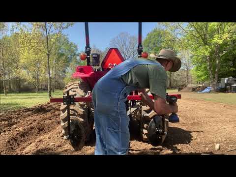 Video: Hiller For A Mini-tractor (25 Photos): Features Of Disc And Two-row Models For Mini-tractors. Hiller Adjustment. How To Choose?