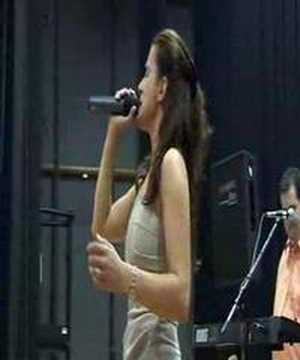 Elvira Rahic LIVE Drten Tan CH www.zupacafe.com