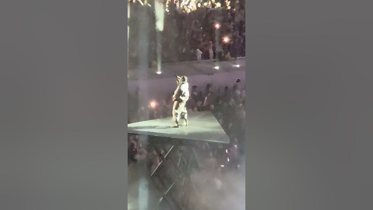 GNX Tour At Met Life Stadium. Kendrick Lamar & SZA.  Beyond Amazing!!!! KDOT....  Packed Stadium!!