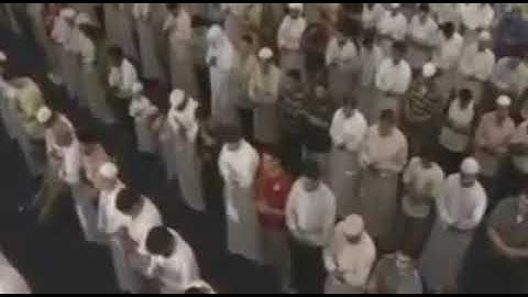 تَبَارَكَ الَّذِي نَزَّلَ الْفُرْقَانَ عَلَىٰ عَبْدِهِ. القارئ شيرزاد عبدالرحمن
