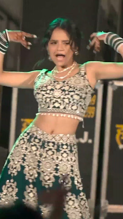 Jinke Aage ji Jinke Piche Ji Main Unki sali hun Mere jija ji