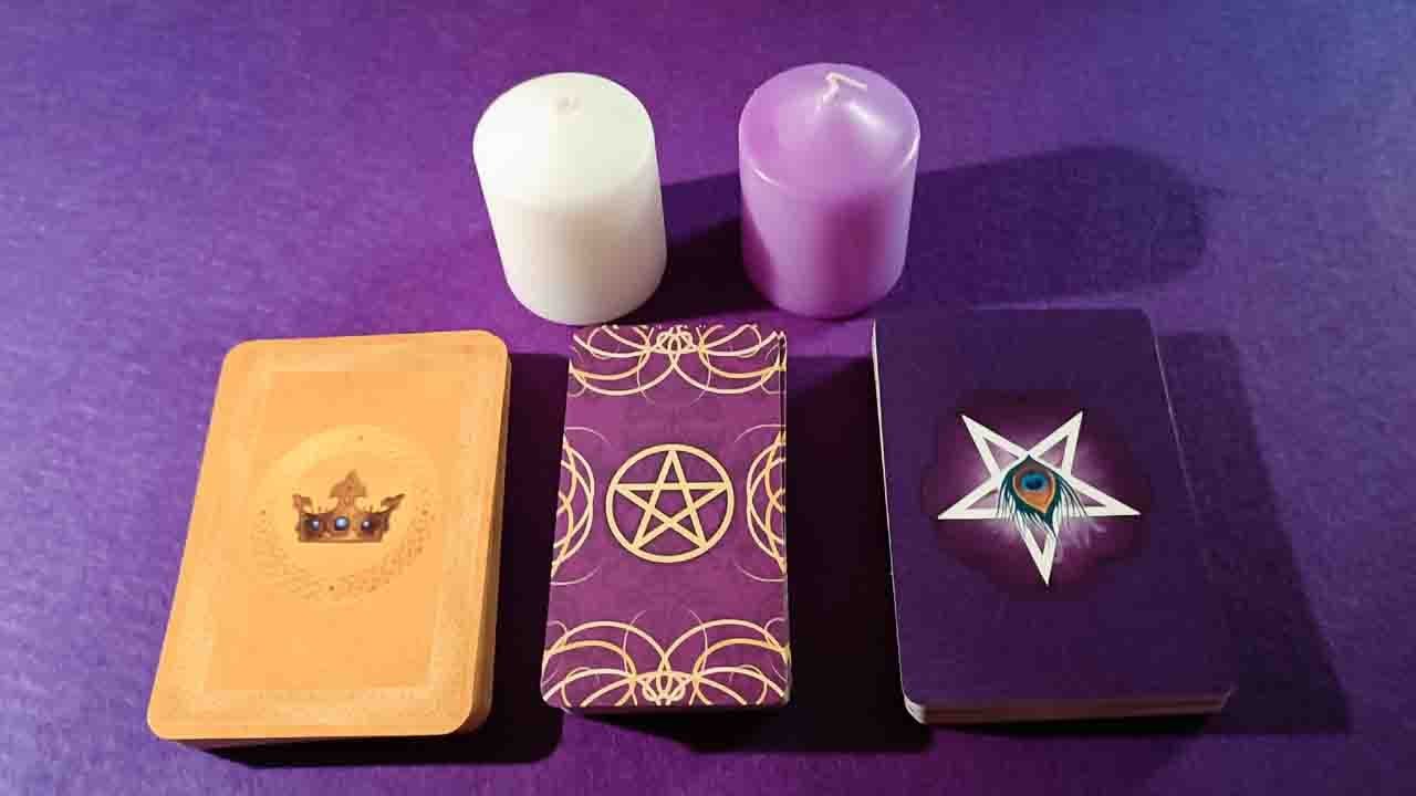 ¿QUÉ SINTIÓ? ¿QUÉ SIENTE? ¿QUÉ SENTIRÁ? Tarot interactivo .