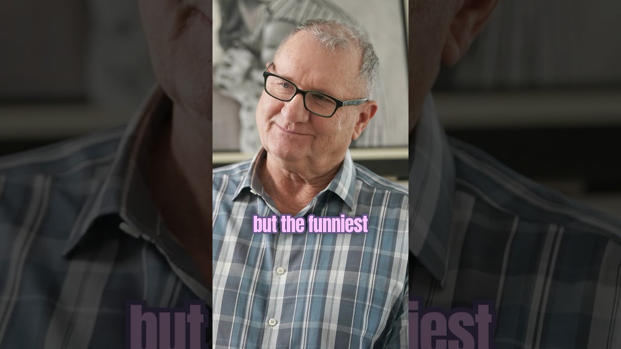 Julie Bowen says Ed O’Neill causes chaos in the ‘Modern Family’ group chat