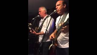 Os Godoys cantando Marimbondo