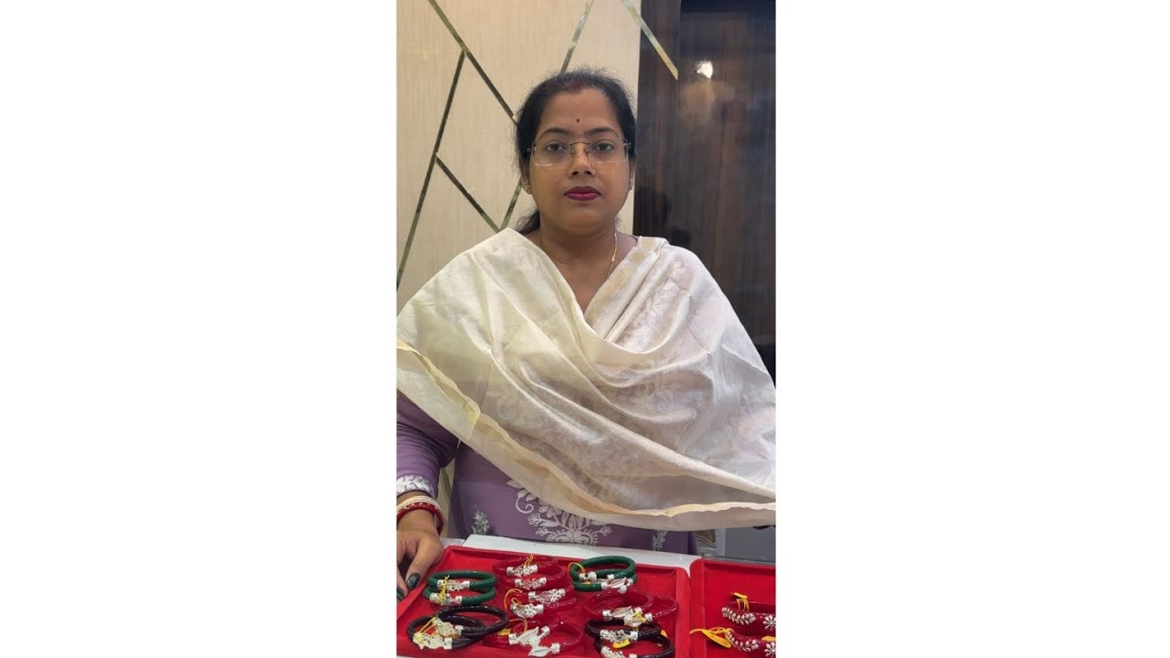 ||Silver Mukpola & Braslet Pola||