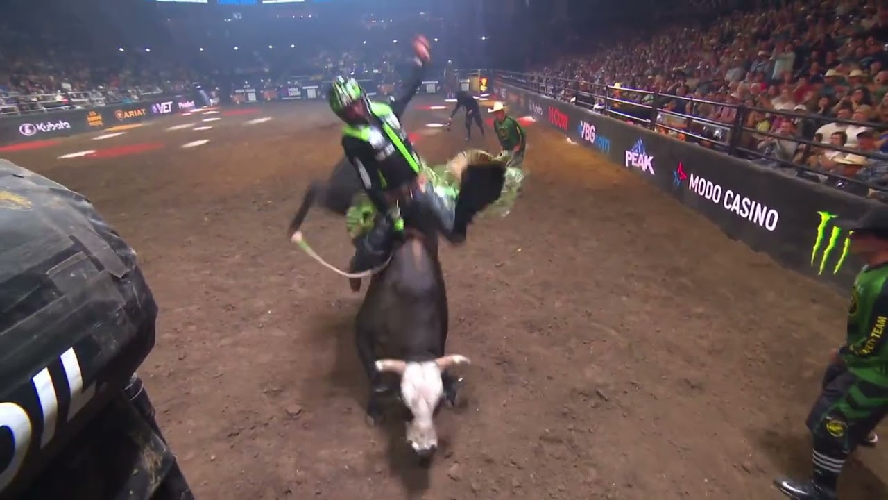 PBR Teams Thunder Days: Sage Steele Kimzey vs Snap Chatter