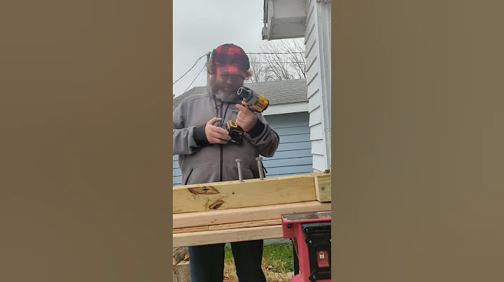 RIDGID SUBCOMPACT IMPACT WRENCH 1/2 vs DEWALT ATOMIC DCF 921 BOTH with 2.5 FLEX BATTERY'S