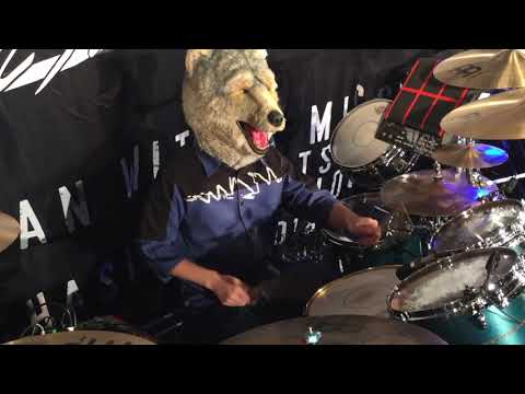 Spear Rib (MAN WITH A MISSION) -sound check on stage - YouTube