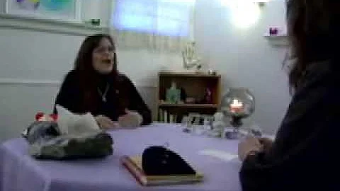Psychic Medium Linda Lauren Discusses Intuiting As...