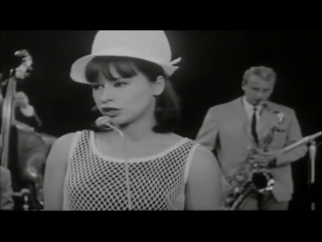 ASTRUD GILBERTO "Only Trust Your Heart" 