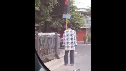 Five minute bertahan parodi